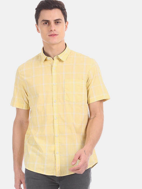 

Ruggers Men Yellow Regular Fit Checked Casual Shirt