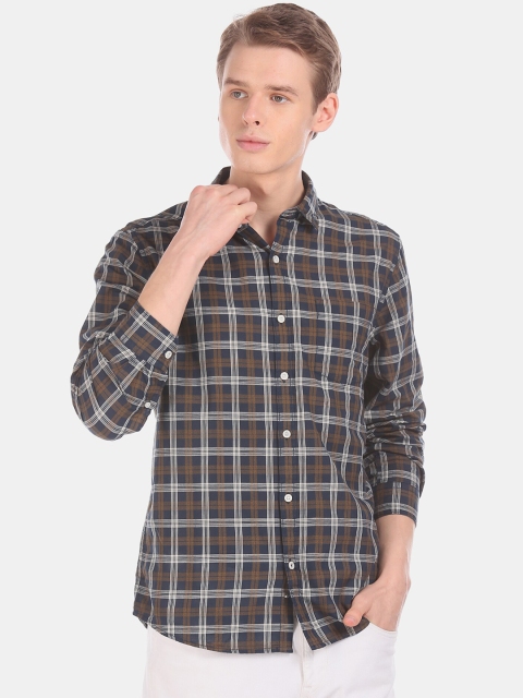 

Ruggers Men Navy Blue & Brown Regular Fit Checked Casual Shirt