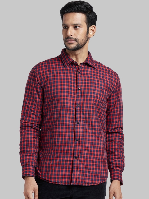 

Parx Men Red & Navy Blue Slim Fit Checked Casual Shirt