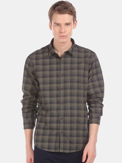 

Ruggers Men Olive Green & Navy Blue Regular Fit Checked Casual Shirt