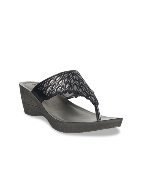 

Inblu Women Black Printed Heels