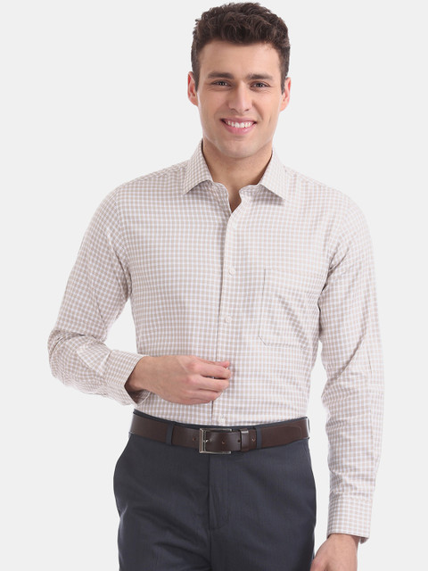 

Arrow Men Beige & White Regular Fit Checked Casual Shirt