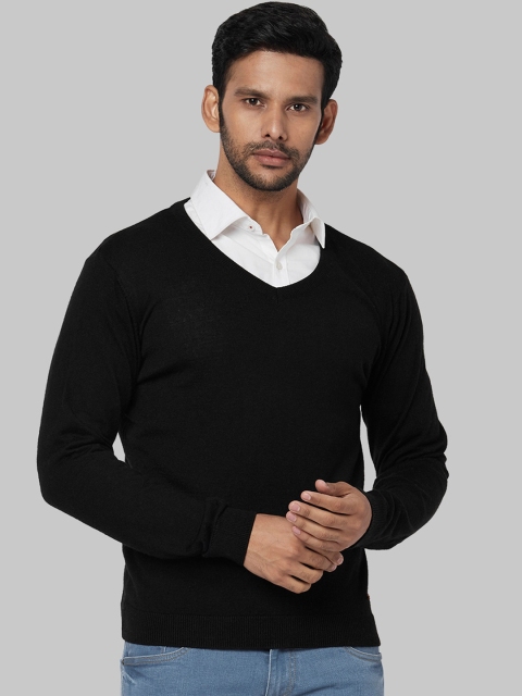 

Park Avenue Men Black Solid Pullover Sweater