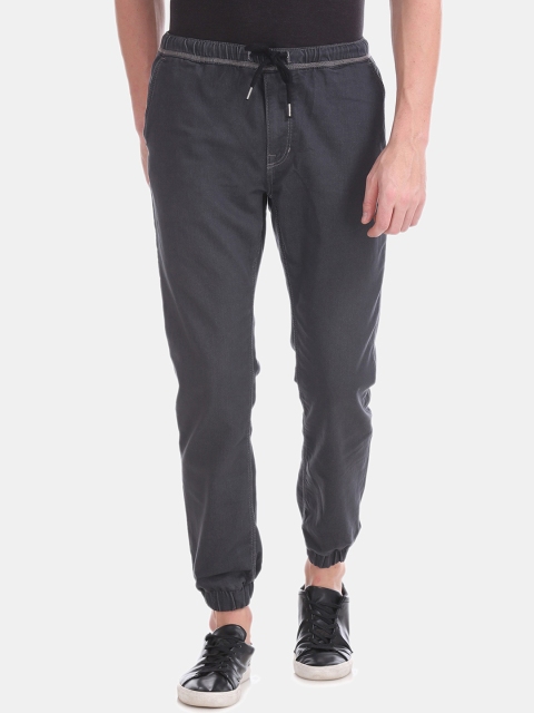 

Colt Men Charcoal Slim Fit Mid-Rise Clean Look Stretchable Jeans