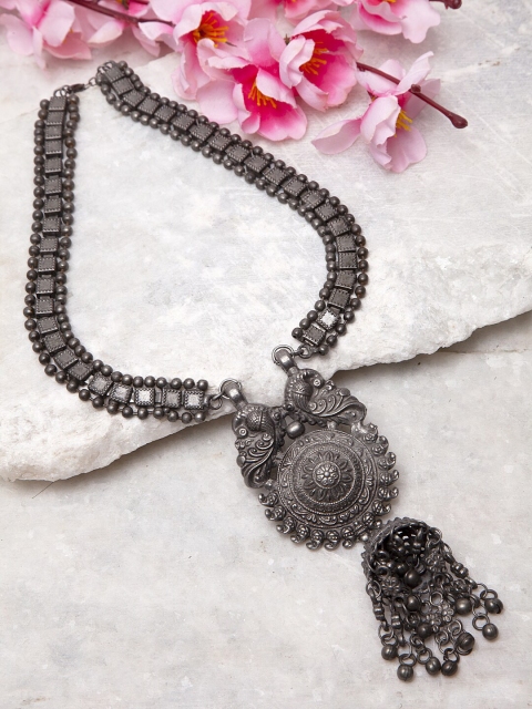 

Moedbuille Silver-Toned & Brass-Plated Ethnic Necklace