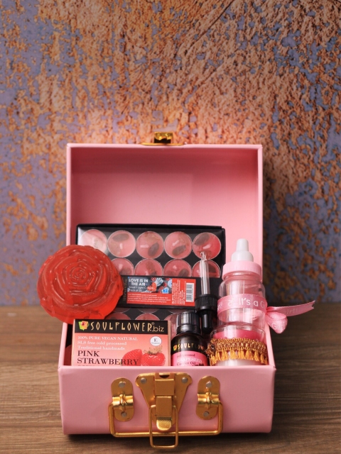 

Soulflower Thats So Mommy Pink Gift Set Pure & Natural With Free Anti-Tan Tomato Soap Set of 7, Multi
