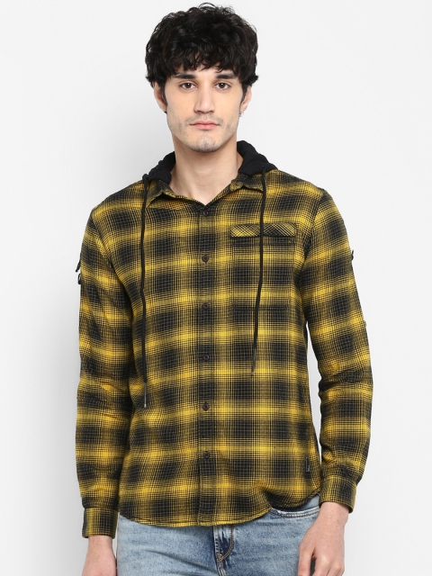 

SPYKAR Men Yellow & Black Slim Fit Checked Casual Shirt