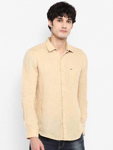 

SPYKAR Men Beige Slim Fit Solid Casual Shirt