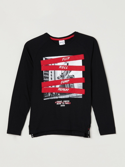 

max Boys Black & Red Printed Round Neck T-shirt