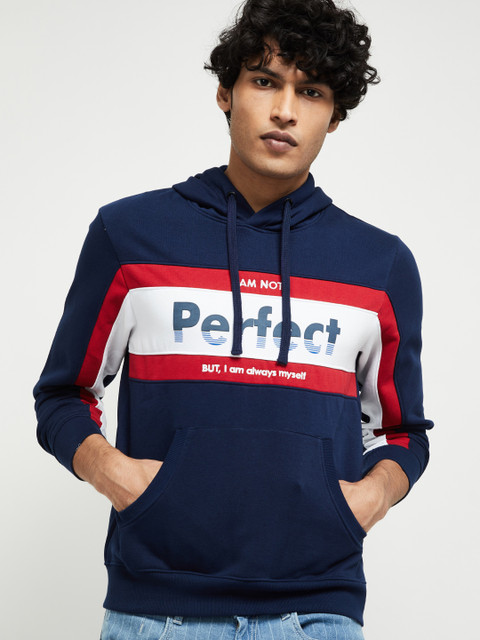 

max Men Navy Blue & White Printed Hooded Sweatshirt