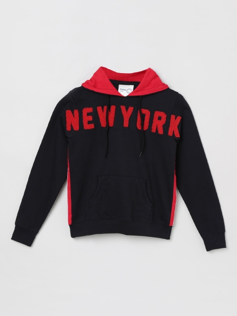 

max Boys Black Printed Hooded Sweatshirt