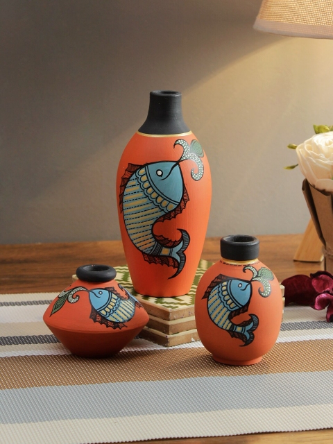 

Aapno Rajasthan Set of 3 Orange & Blue Worli Hand-Painted Terracotta Vases