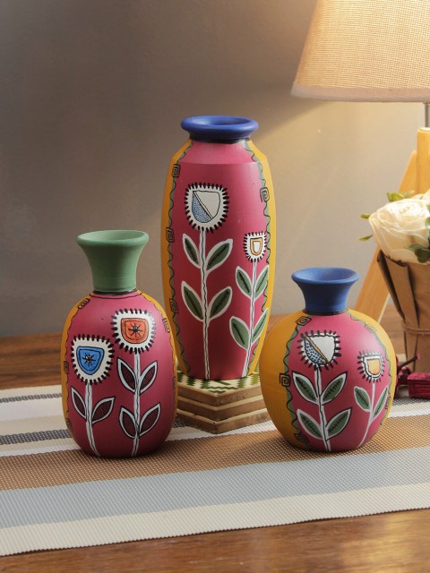 

Aapno Rajasthan Set of 3 Pink & Yellow Worli Hand-Painted Terracotta Vases