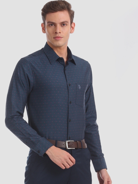 

U.S. Polo Assn. Men Blue Regular Fit Printed Casual Shirt