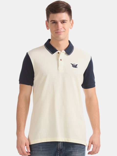 Arrow Men Off-White Colourblocked Polo Collar T-shirt
