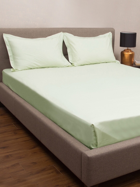 

PETAL HOME Green Solid 200 TC Cotton 1 King Bedsheet with 2 Pillow Covers