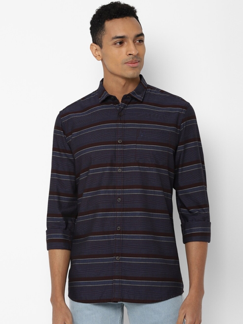 

Solly Jeans Co. Men Navy Blue Regular Fit Striped Casual Shirt