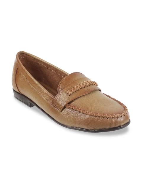 

Metro Women Beige Loafers