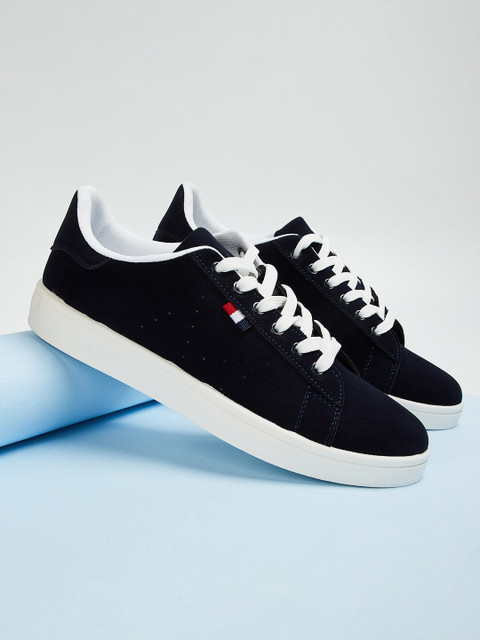

Forca Men Navy Blue Sneakers
