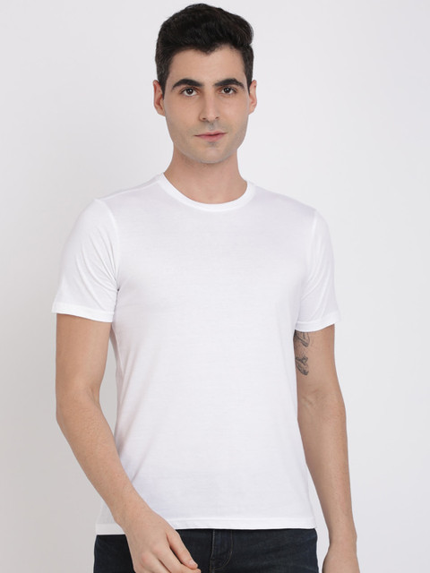 

IVOC Men White Solid Round Neck T-shirt