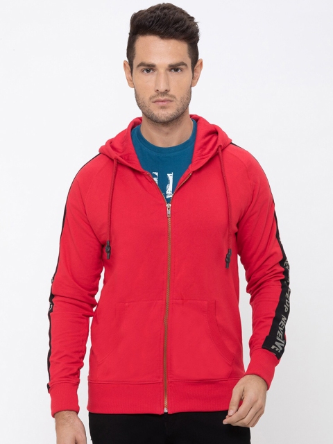 

Globus Men Red Solid Hooded Sweatshirt