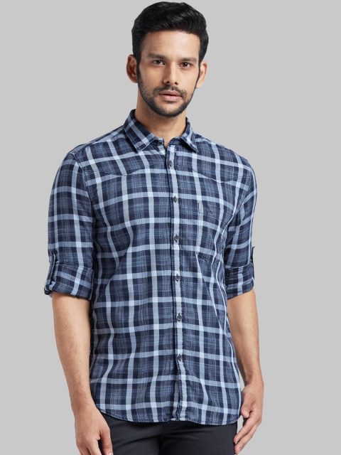 

Parx Men Navy Blue & Grey Checked Casual Shirt