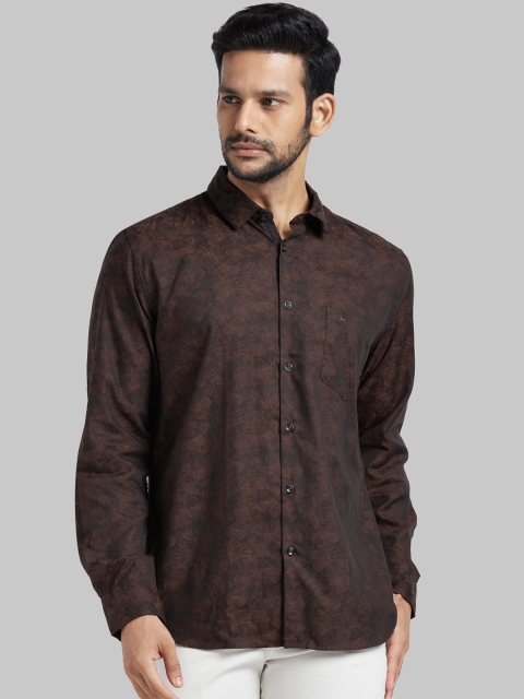 

Parx Men Brown Slim Fit Printed Casual Shirt