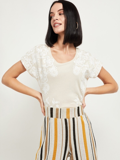 

max Women Cream-Coloured Printed Round Neck T-shirt