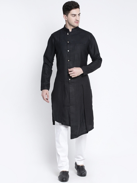 

MAXENCE Men Black & White Solid Kurta with Pyjamas