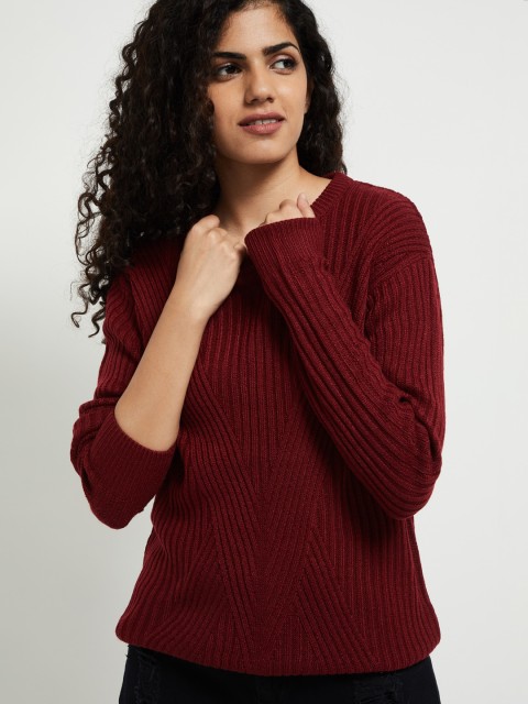 

max Women Burgundy Cable-Knit Pullover Sweater