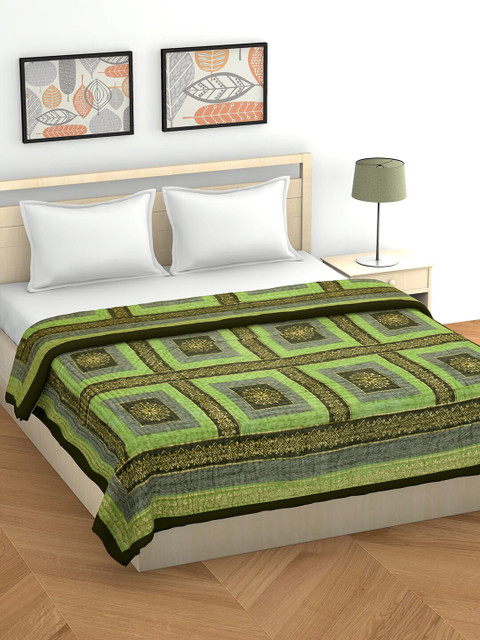 

Gulaab Jaipur Green & Gold-Toned Checked 553 GSM Mild Winter Double King Quilt