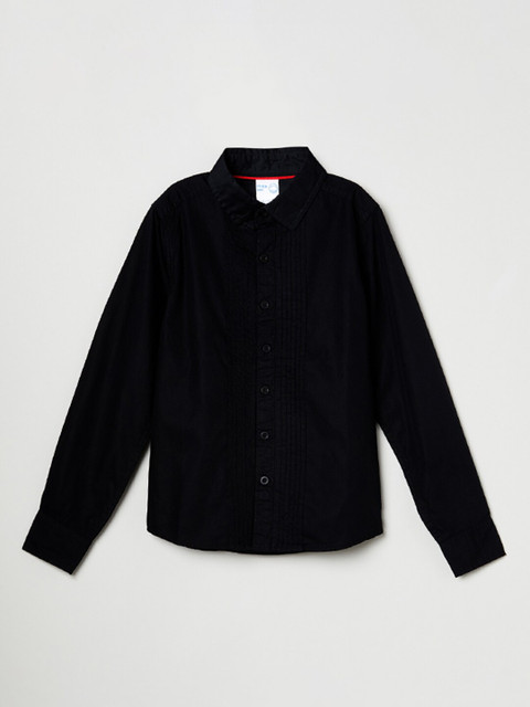 

max Boys Black Regular Fit Solid Casual Shirt
