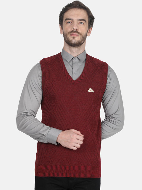 

Monte Carlo Men Red Self-Design Sweater Vest