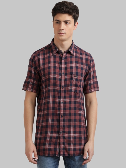 

Parx Men Red Slim Fit Checked Casual Shirt