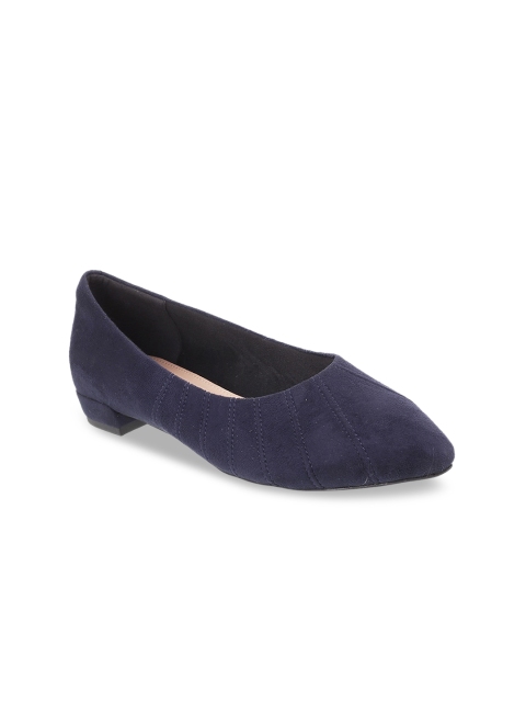 

Mochi Women Navy Blue Solid Pumps