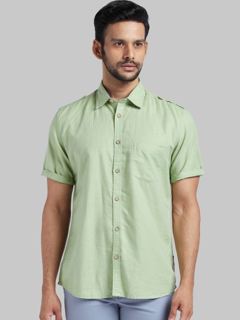 

Parx Men Green Slim Fit Solid Casual Shirt