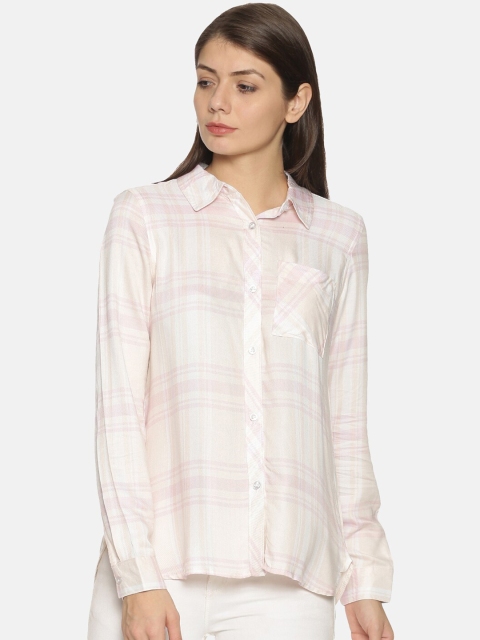 

Campus Sutra Women Pink & Cream-Coloured Regular Fit Checked Casual Shirt