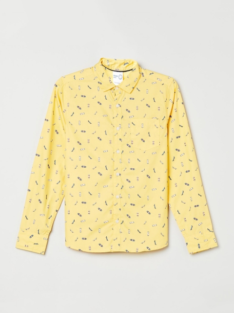 

max Boys Yellow & White Regular Fit Printed Casual Shirt