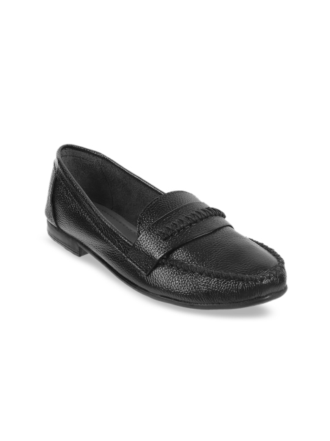 

Metro Women Black Solid Loafers