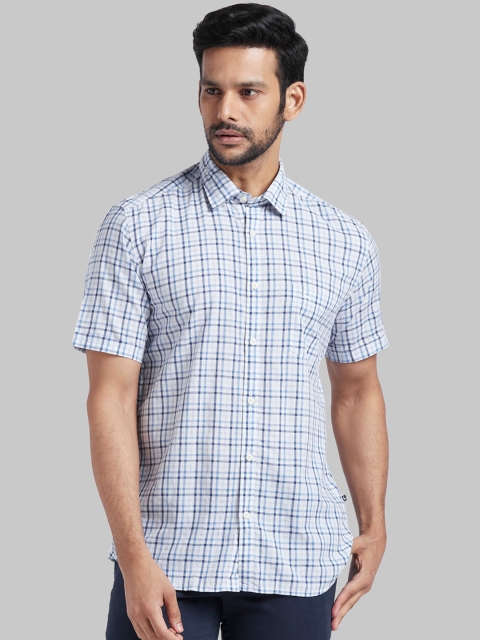 

Parx Men Blue & White Slim Fit Checked Casual Shirt
