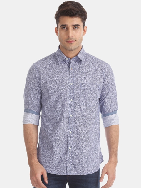 

Newport Men Blue & Off-White Regular Fit Printed Casual Shirt