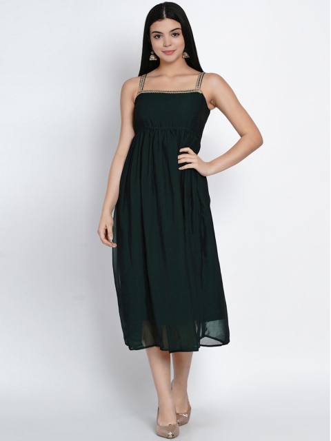 

SIAH Women Green Solid Fit and Flare Dress