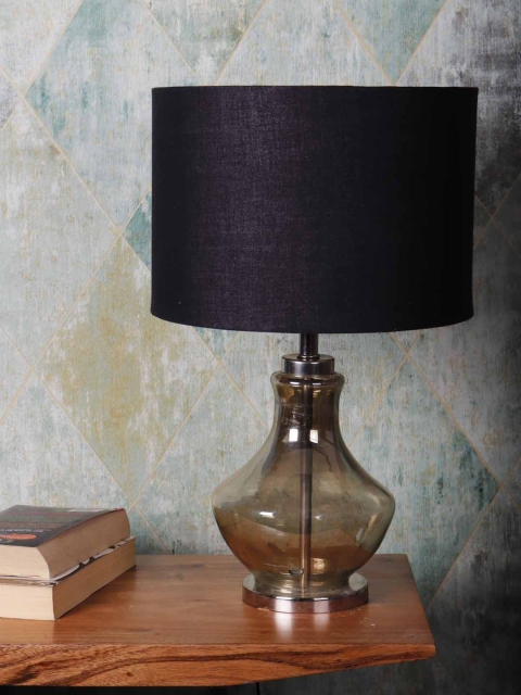 

Grated Ginger Black & Beige Solid Contemporary Shahi Jaam Table Lamp