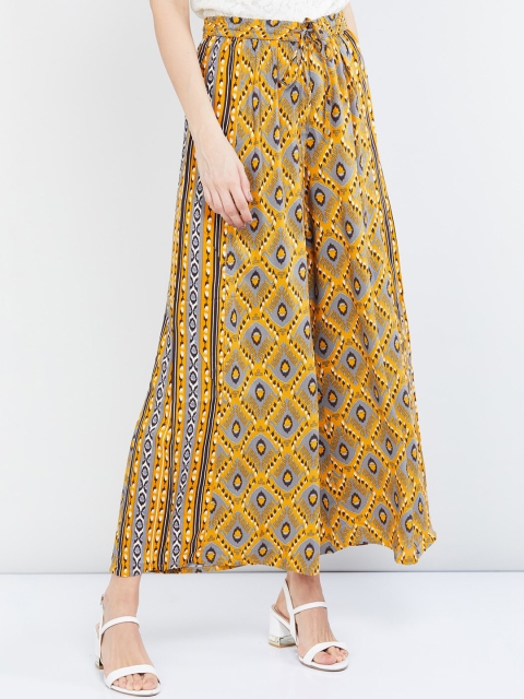 

max Women Mustard Yellow & Grey Printed Flared Palazzos