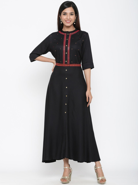 

Juniper Women Black Solid Maxi Dress