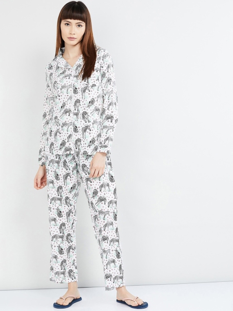 

max Women White & Black Printed Night suit