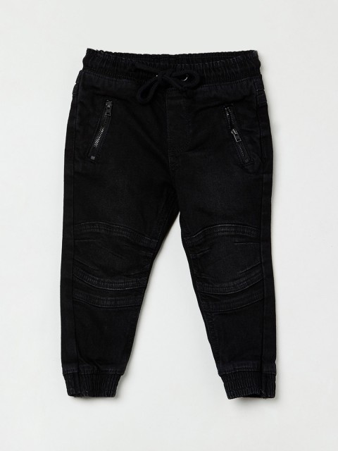 

max Boys Black Jogger Mid-Rise Clean Look Jeans