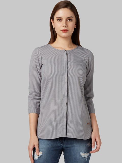 

Park Avenue Woman Grey Striped Top