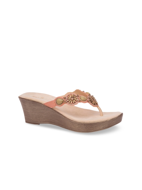 

Inc 5 Women Peach-Coloured & Gold-Toned Embellished Wedges