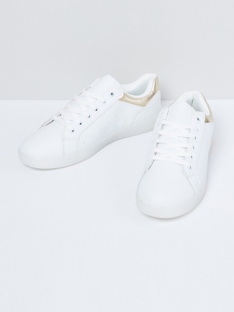 

max Women White Sneakers